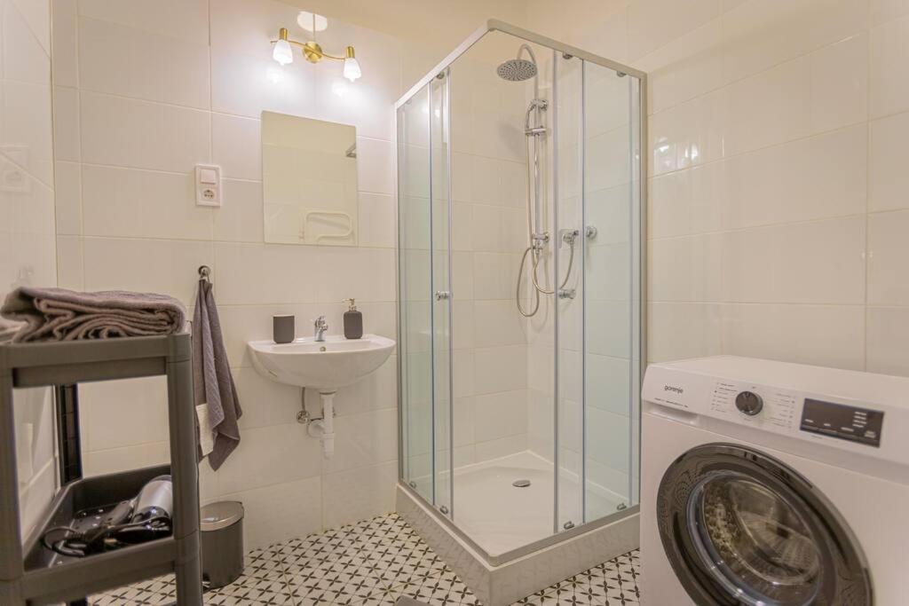 Cute Gallery Flat In Dob Str, Mars Budapešť Exteriér fotografie
